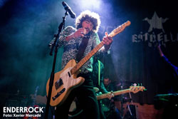 Enderrock Sona amb Suu i Exta6 a l'Antiga Fàbrica Damm (Barcelona) <p>Exta6</p>